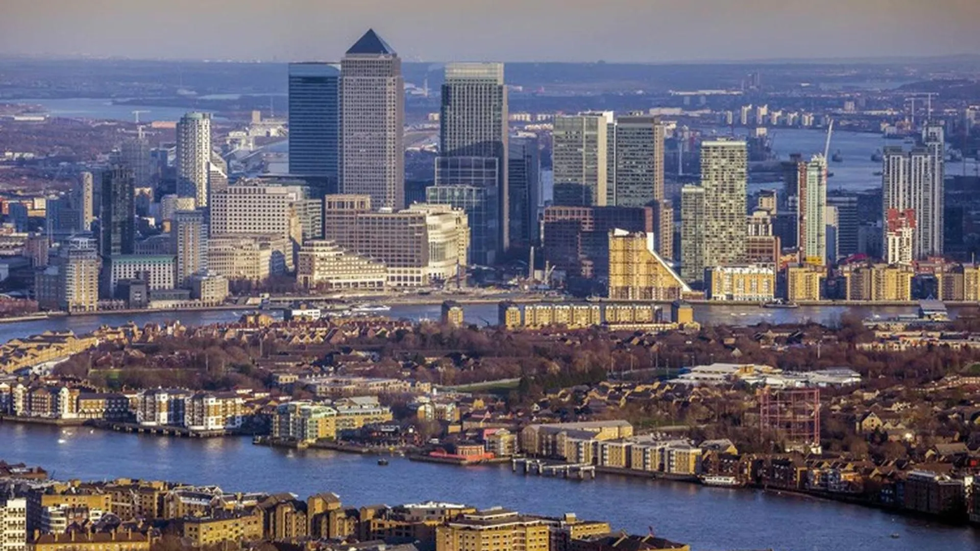 Wild Roses Serviced Apartments - City Airport London