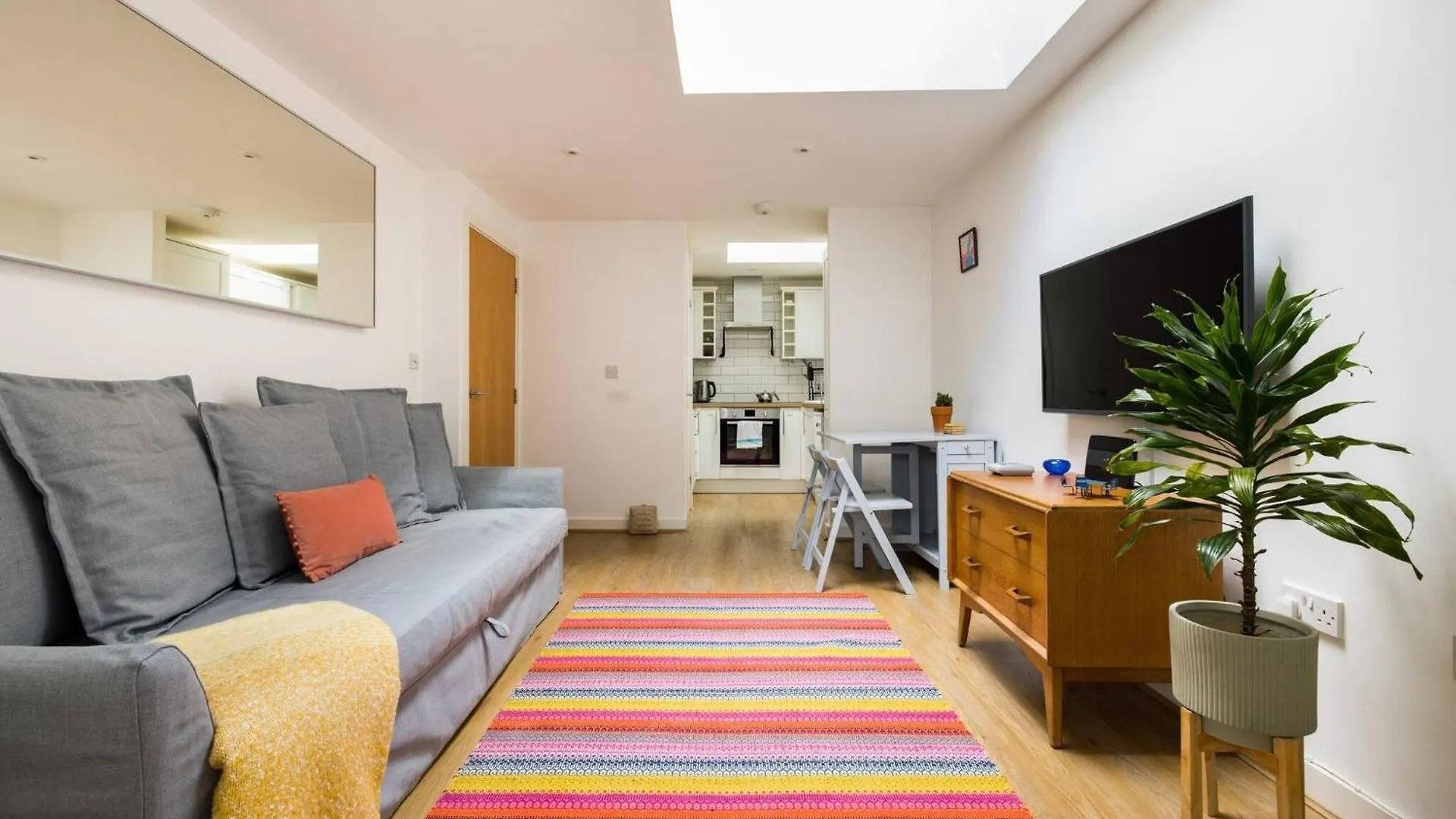 Wild Roses Serviced Apartments - City Airport London 0*,  United Kingdom