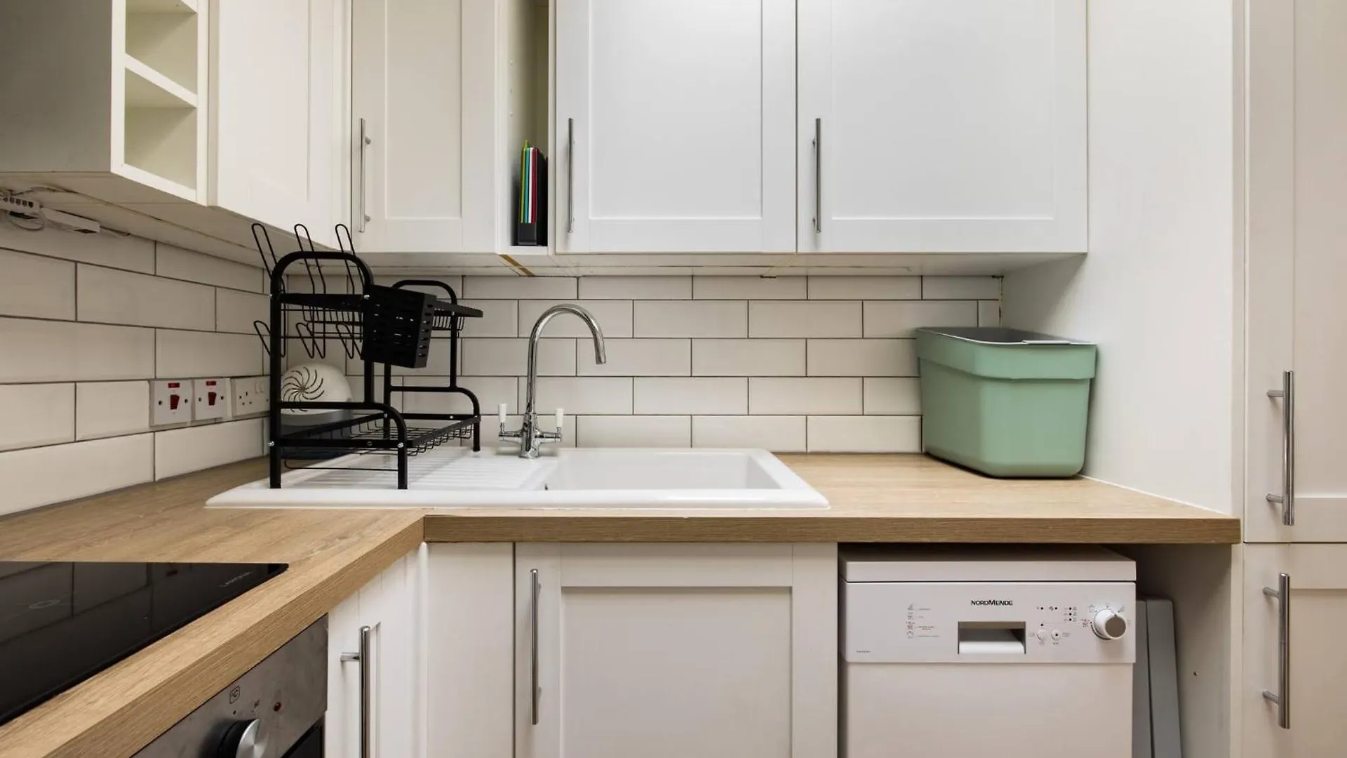 Wild Roses Serviced Apartments - City Airport London United Kingdom