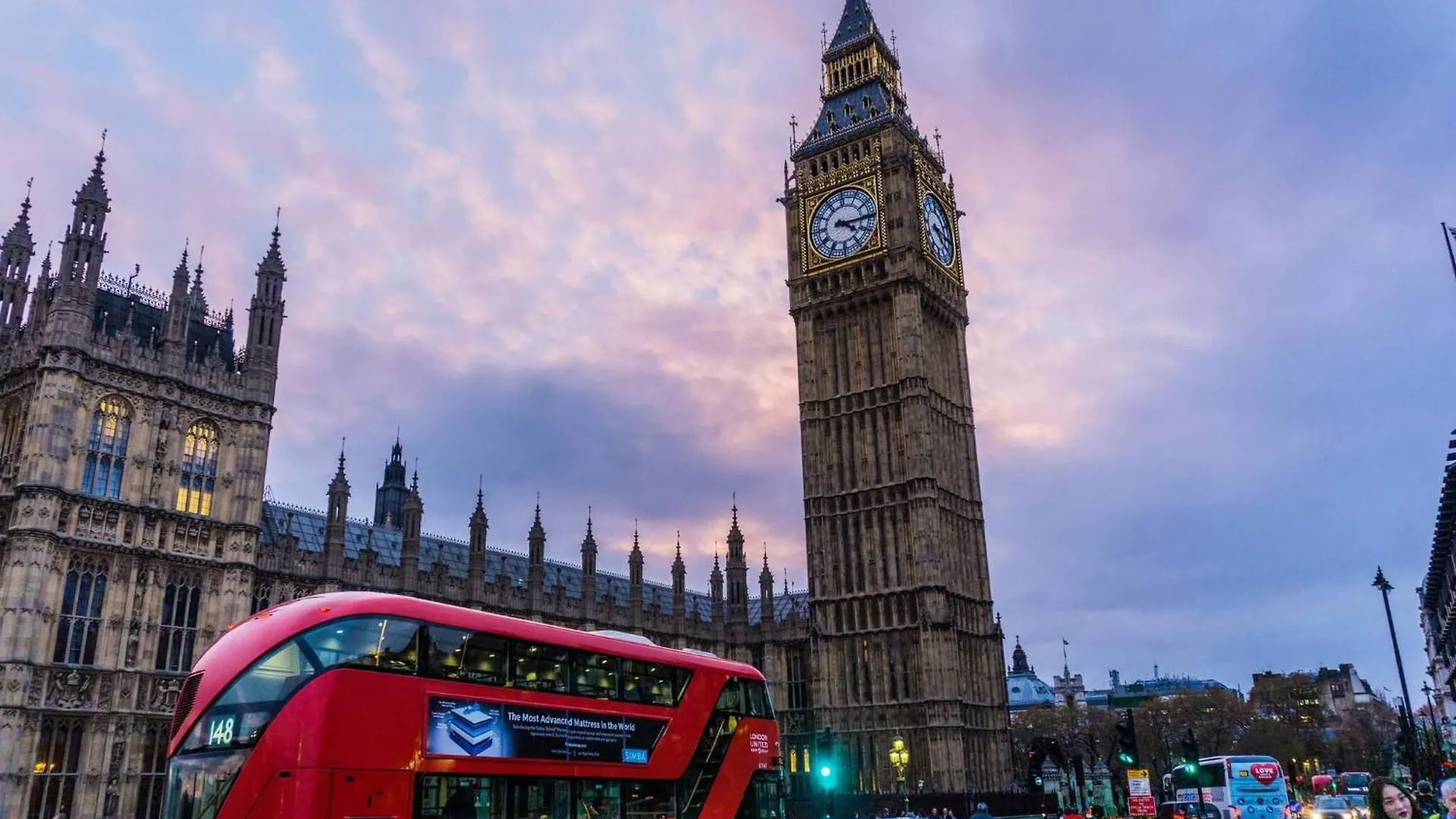 Wild Roses Serviced Apartments - City Airport London