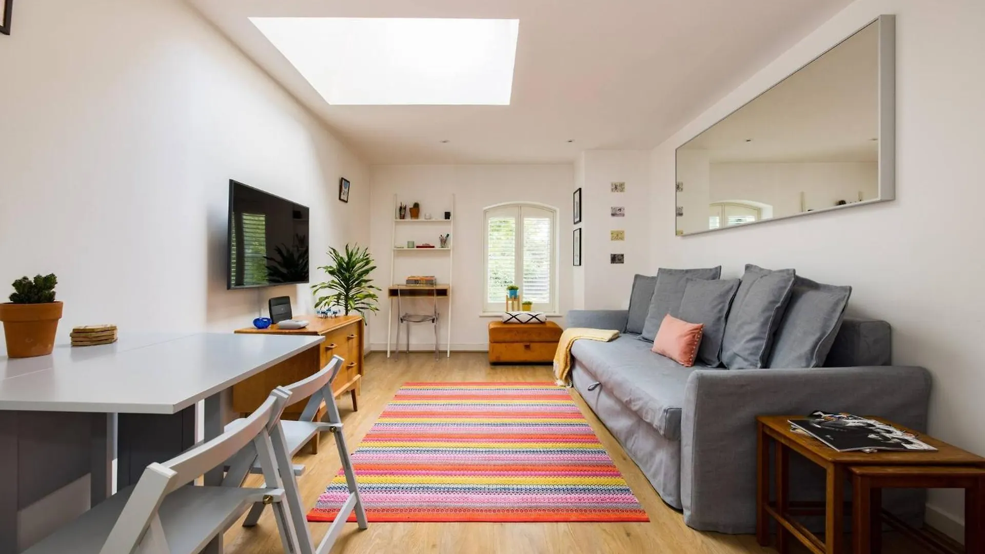 Wild Roses Serviced Apartments - City Airport London 0*,